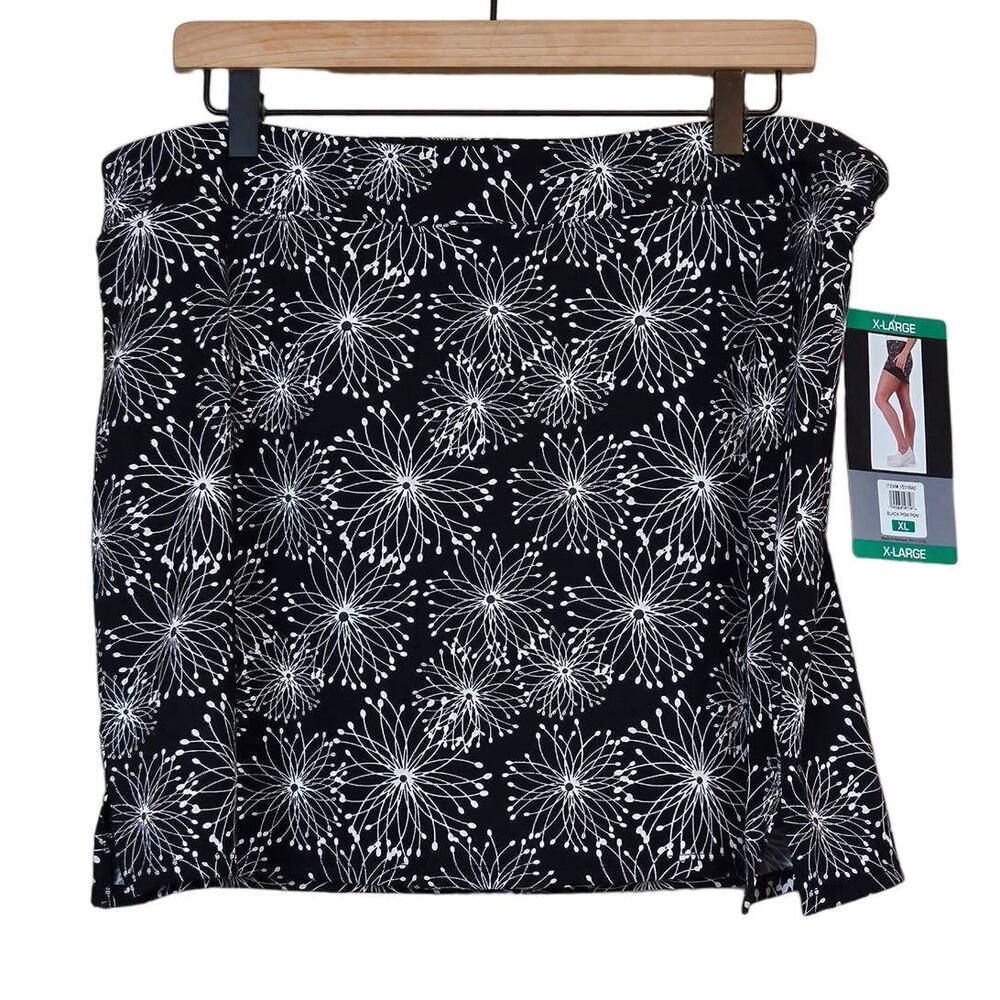 Tranquility by Colorado Clothing Everyday Stretch Skort Black Pom Pom Women's XL